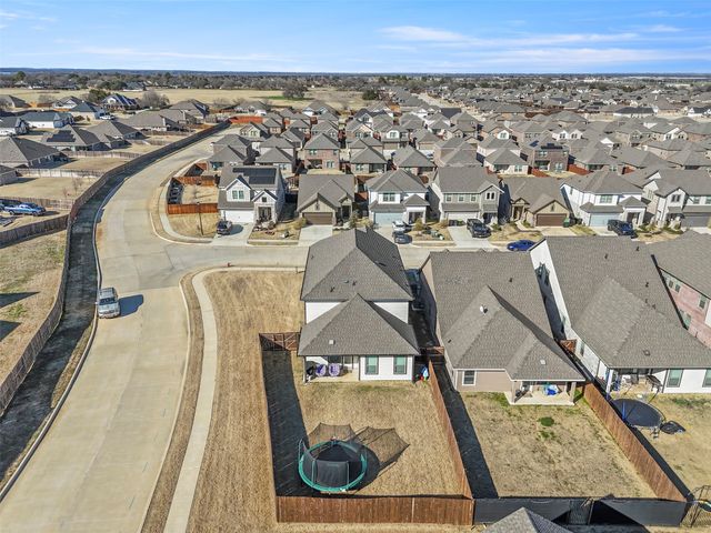 551 Ruthye Lane, Pilot Point, TX 76258