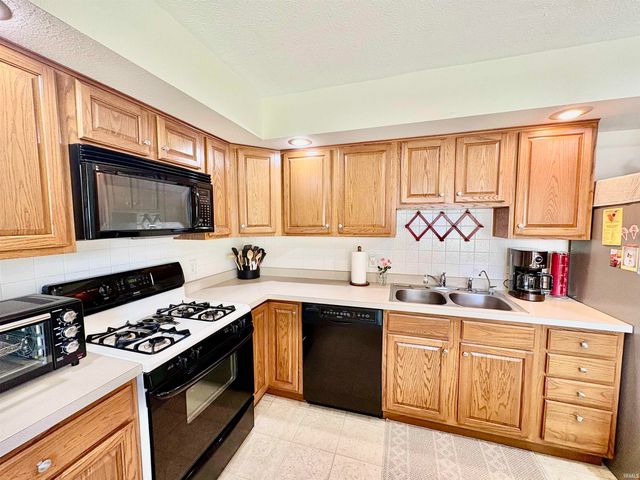 58348 Jefferson View Drive, Goshen, IN 46528