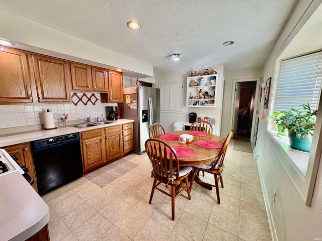 58348 Jefferson View Drive, Goshen, IN 46528
