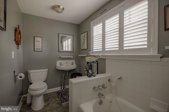 343 MORRIS RD, Fort Washington, PA 19034
