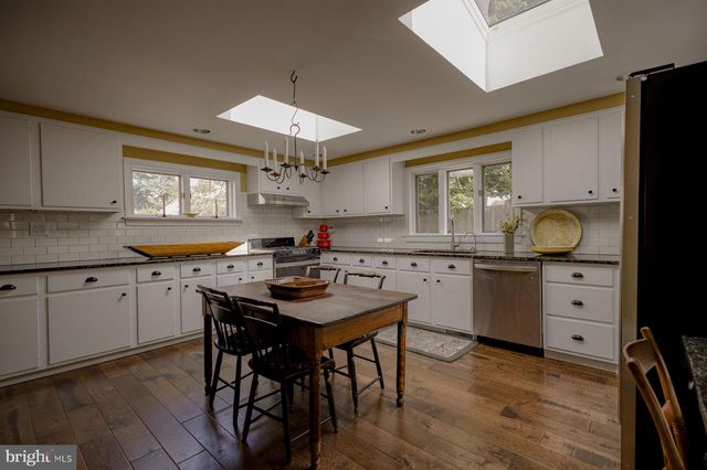 343 MORRIS RD, Fort Washington, PA 19034