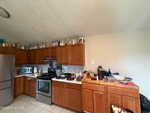 206 Fox Way N, Hubert, NC 28539