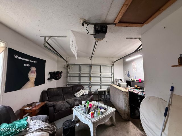 206 Fox Way N, Hubert, NC 28539