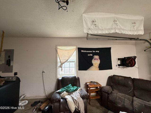 206 Fox Way N, Hubert, NC 28539