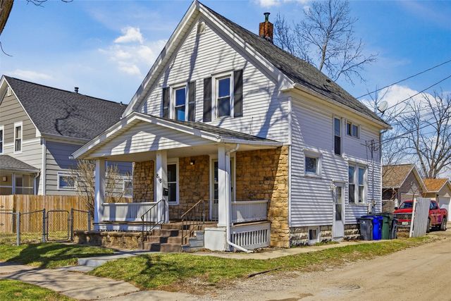 818 10th Ave SW, Cedar Rapids, IA 52404