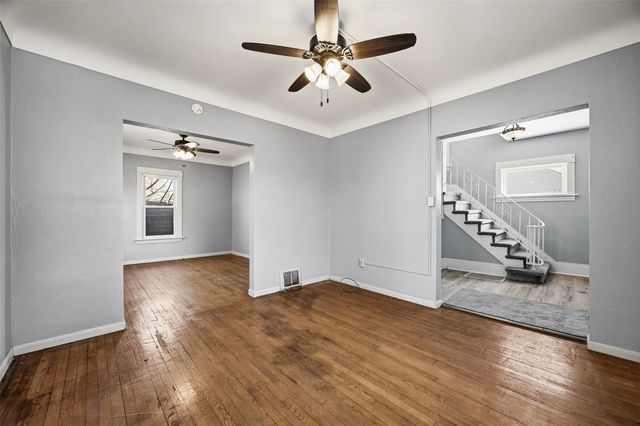 818 10th Ave SW, Cedar Rapids, IA 52404