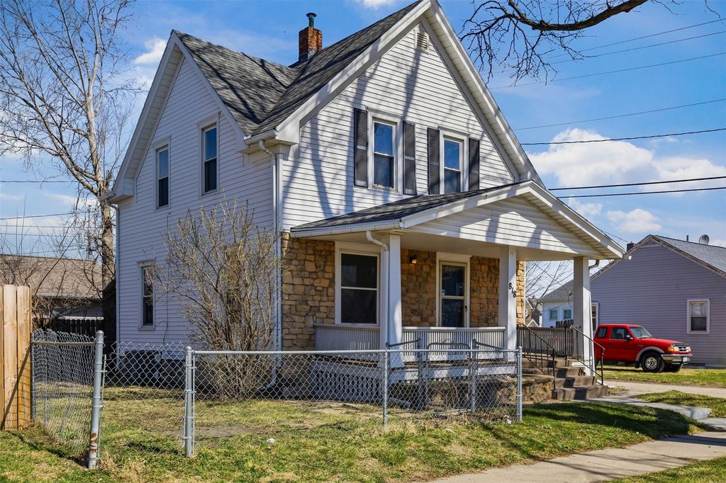 818 10th Ave SW, Cedar Rapids, IA 52404