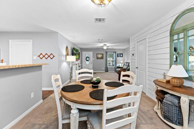 100 Wincliff CV 13D, Jarrell, TX 76537