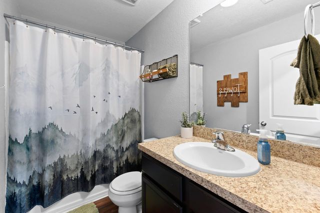 100 Wincliff CV 13D, Jarrell, TX 76537