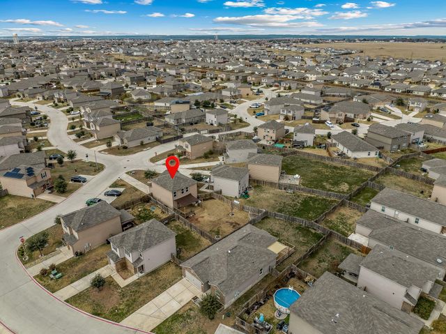 100 Wincliff CV 13D, Jarrell, TX 76537