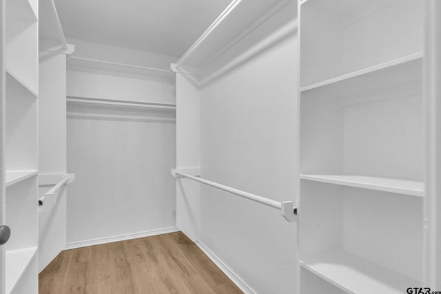 818 Greenwood Circle, Lindale, TX 75771