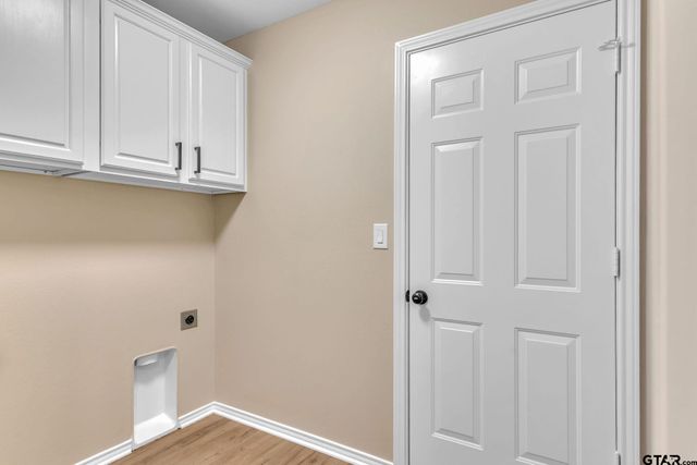 818 Greenwood Circle, Lindale, TX 75771