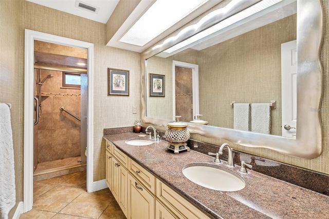 140 COWPEN LANE, Sarasota, FL 34240