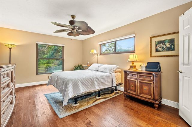 140 COWPEN LANE, Sarasota, FL 34240