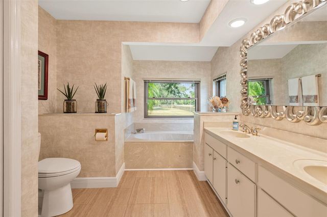 140 COWPEN LANE, Sarasota, FL 34240