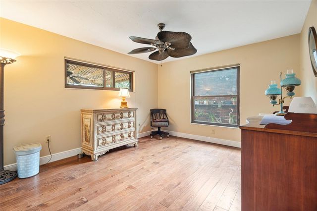 140 COWPEN LANE, Sarasota, FL 34240