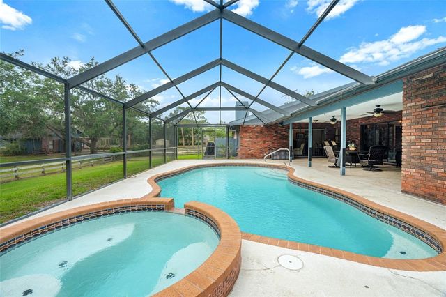 140 COWPEN LANE, Sarasota, FL 34240