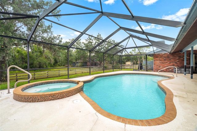 140 COWPEN LANE, Sarasota, FL 34240