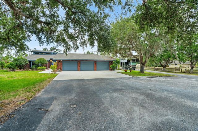 140 COWPEN LANE, Sarasota, FL 34240