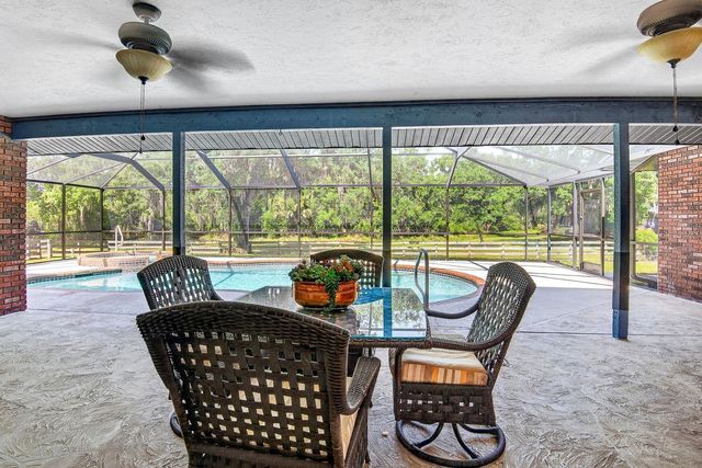 140 COWPEN LANE, Sarasota, FL 34240