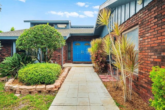 140 COWPEN LANE, Sarasota, FL 34240