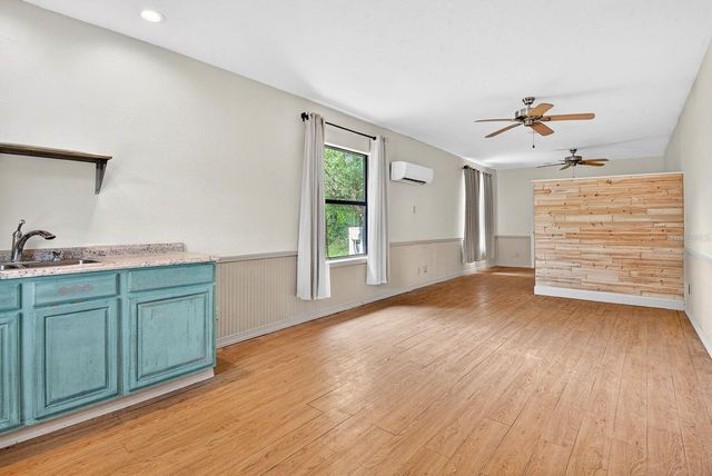 140 COWPEN LANE, Sarasota, FL 34240