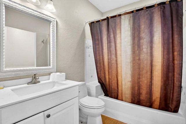 140 COWPEN LANE, Sarasota, FL 34240