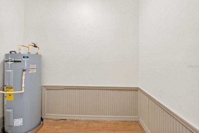 140 COWPEN LANE, Sarasota, FL 34240