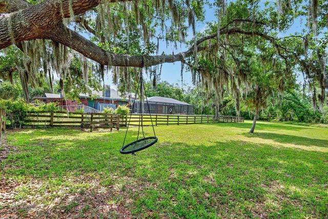 140 COWPEN LANE, Sarasota, FL 34240