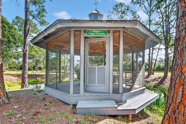 140 COWPEN LANE, Sarasota, FL 34240