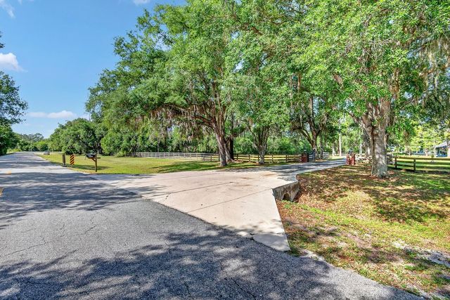 140 COWPEN LANE, Sarasota, FL 34240