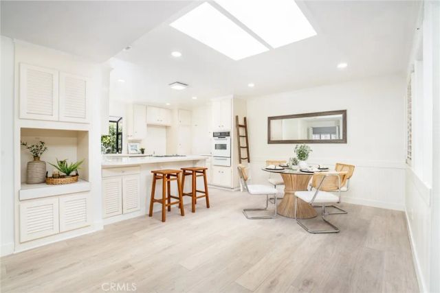 16381 Lakemont, Huntington Beach, CA 92647