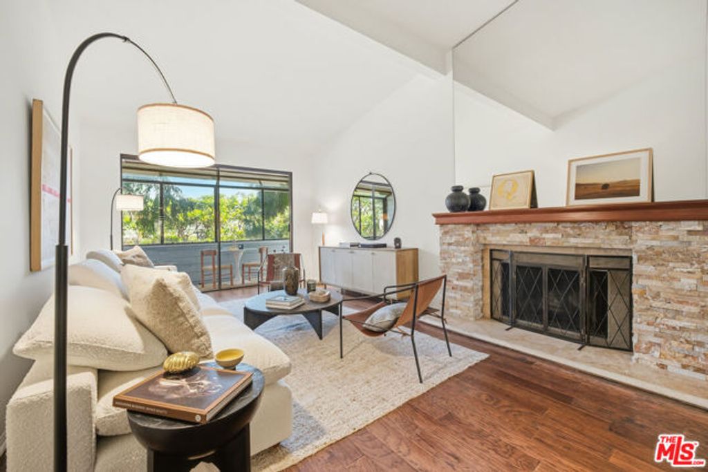 4600 Via Dolce 304, Marina Del Rey, CA 90292