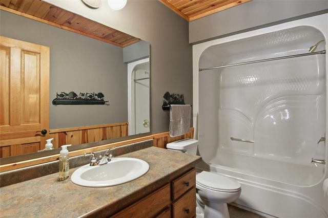 12713W Fabiny Lane, Hayward, WI 54843