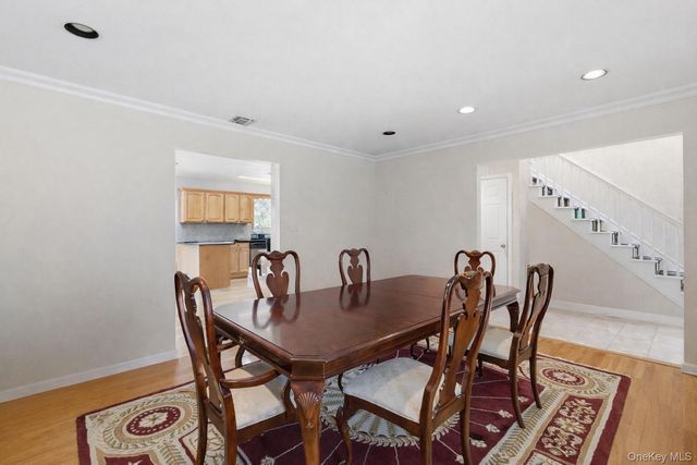 6 Cedarfield Terrace, Saint James, NY 11780