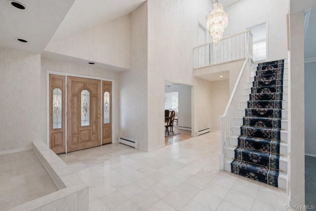 6 Cedarfield Terrace, Saint James, NY 11780