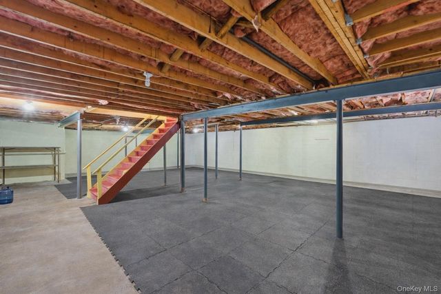 6 Cedarfield Terrace, Saint James, NY 11780