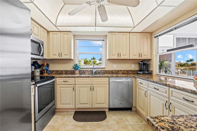 3640 BAL HARBOR BOULEVARD 112, Punta Gorda, FL 33950