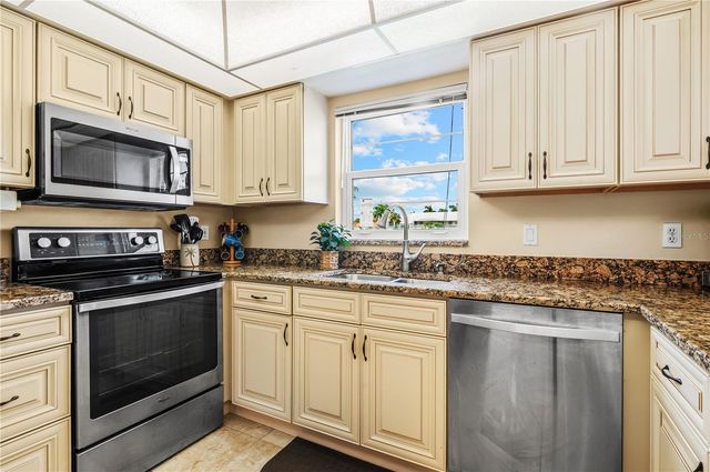 3640 BAL HARBOR BOULEVARD 112, Punta Gorda, FL 33950