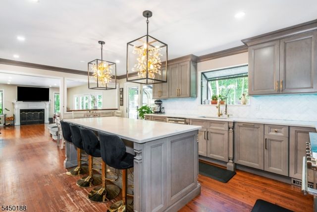 11 Vista Dr, Rockaway Twp., NJ 07005