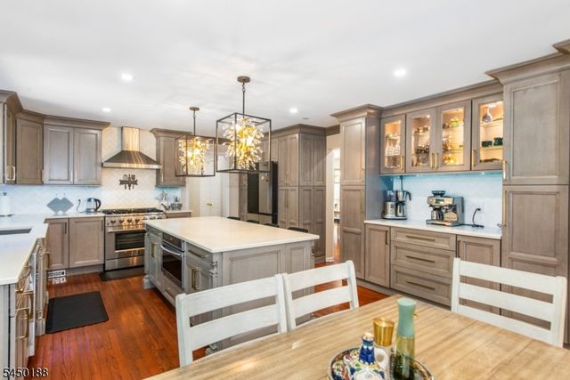 11 Vista Dr, Rockaway Twp., NJ 07005