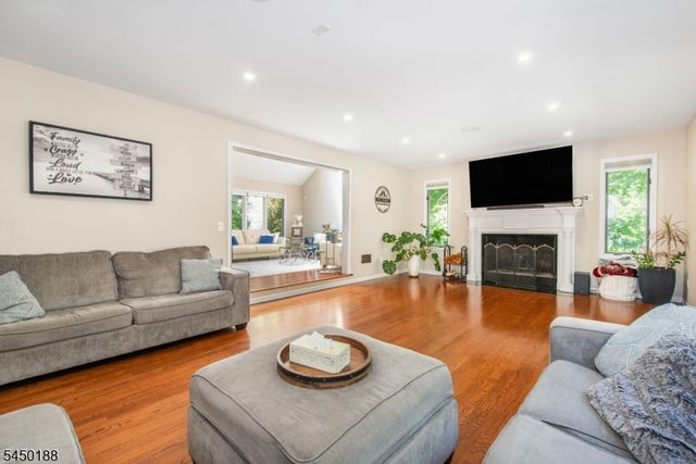 11 Vista Dr, Rockaway Twp., NJ 07005