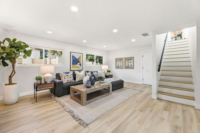 1019 Torole Circle, Vista, CA 92084