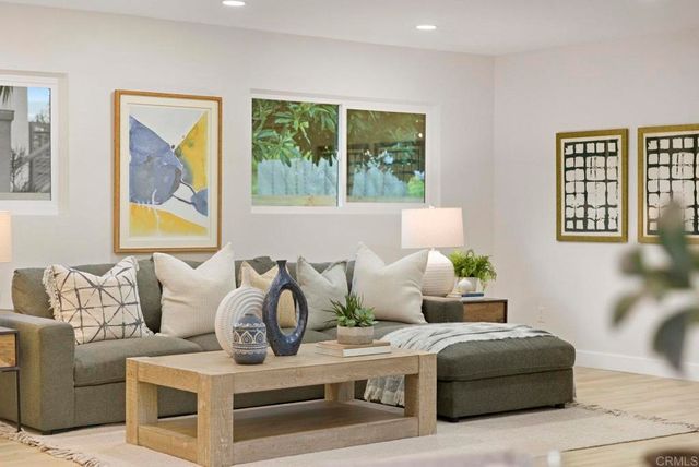 1019 Torole Circle, Vista, CA 92084
