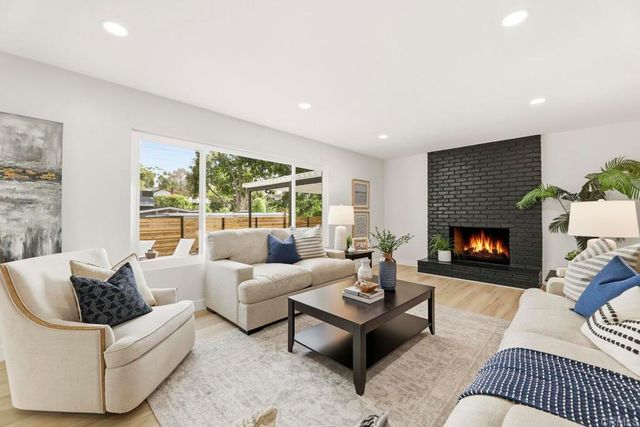 1019 Torole Circle, Vista, CA 92084