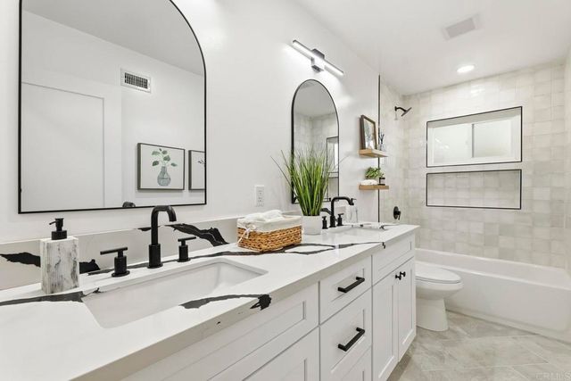 1019 Torole Circle, Vista, CA 92084