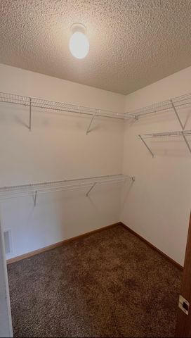 6213 Maclynn Avenue NE, Albertville, MN 55301