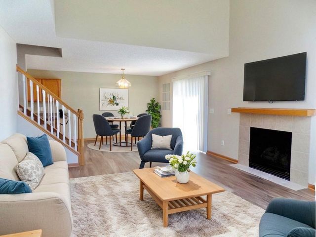 6213 Maclynn Avenue NE, Albertville, MN 55301