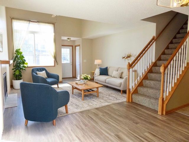 6213 Maclynn Avenue NE, Albertville, MN 55301
