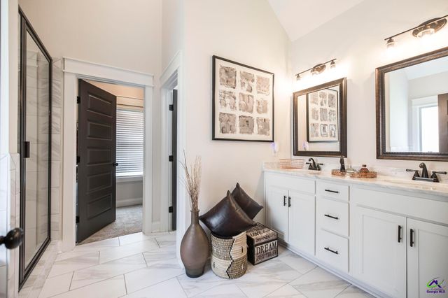 507 Foster Sydney Court, Bonaire, GA 31005